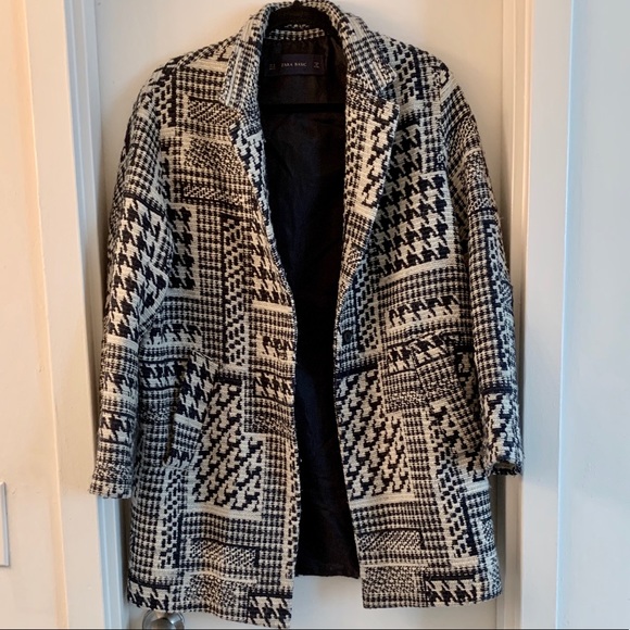 🆕 Zara Basic Chevron Pattern Black and White Coat - Picture 5 of 8